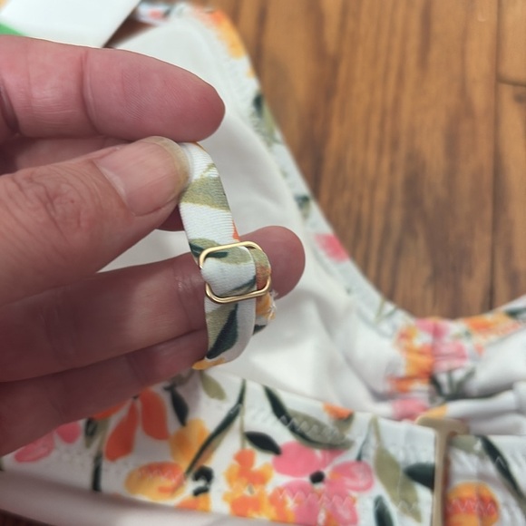 JESSICA SIMPSON White Floral Ruche Summer Dreaming Bikini Top Swimsuit Large NWT - Picture 6 of 9